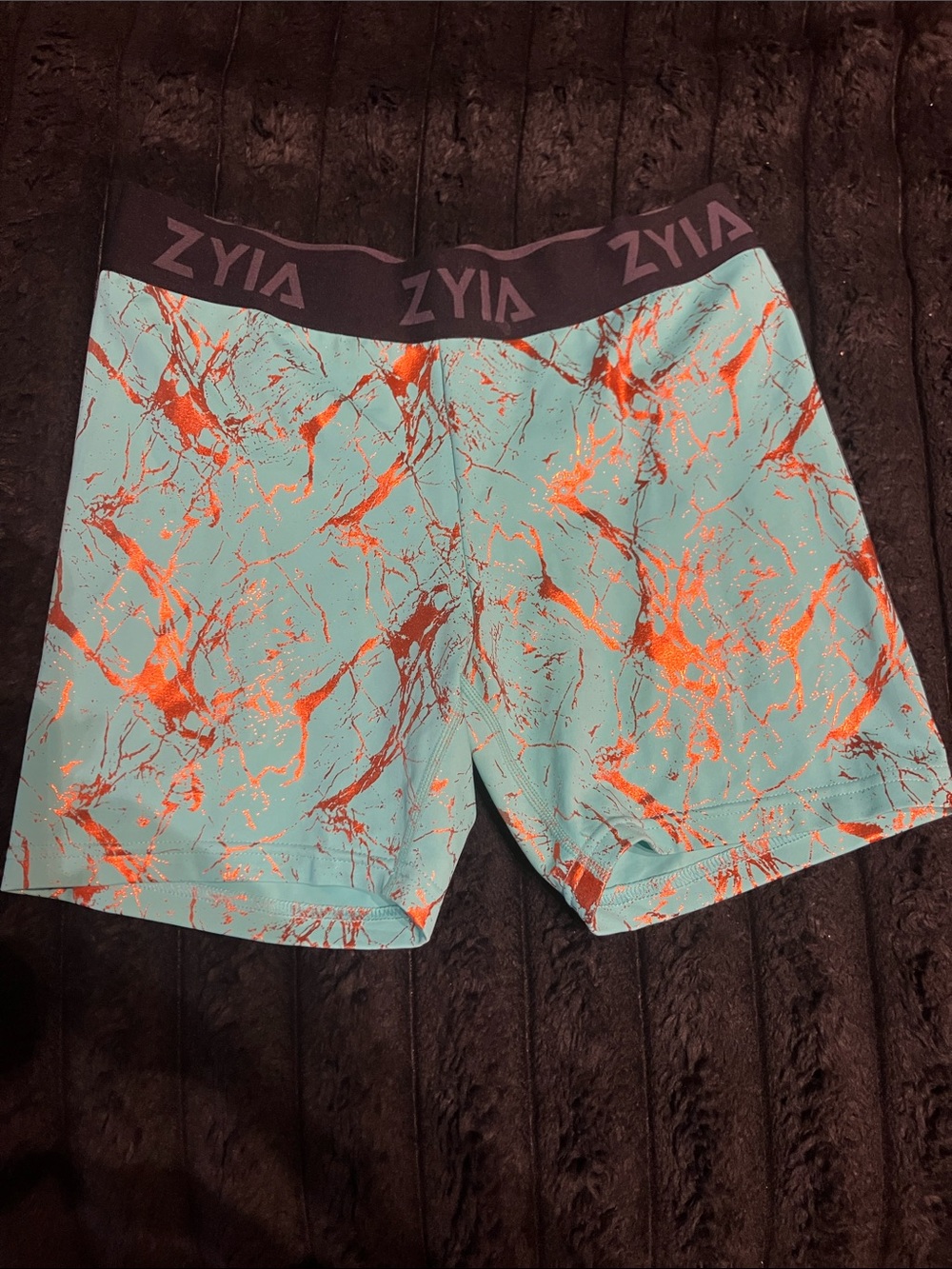 ZYIA Light & Tight Biker Shorts-Lg